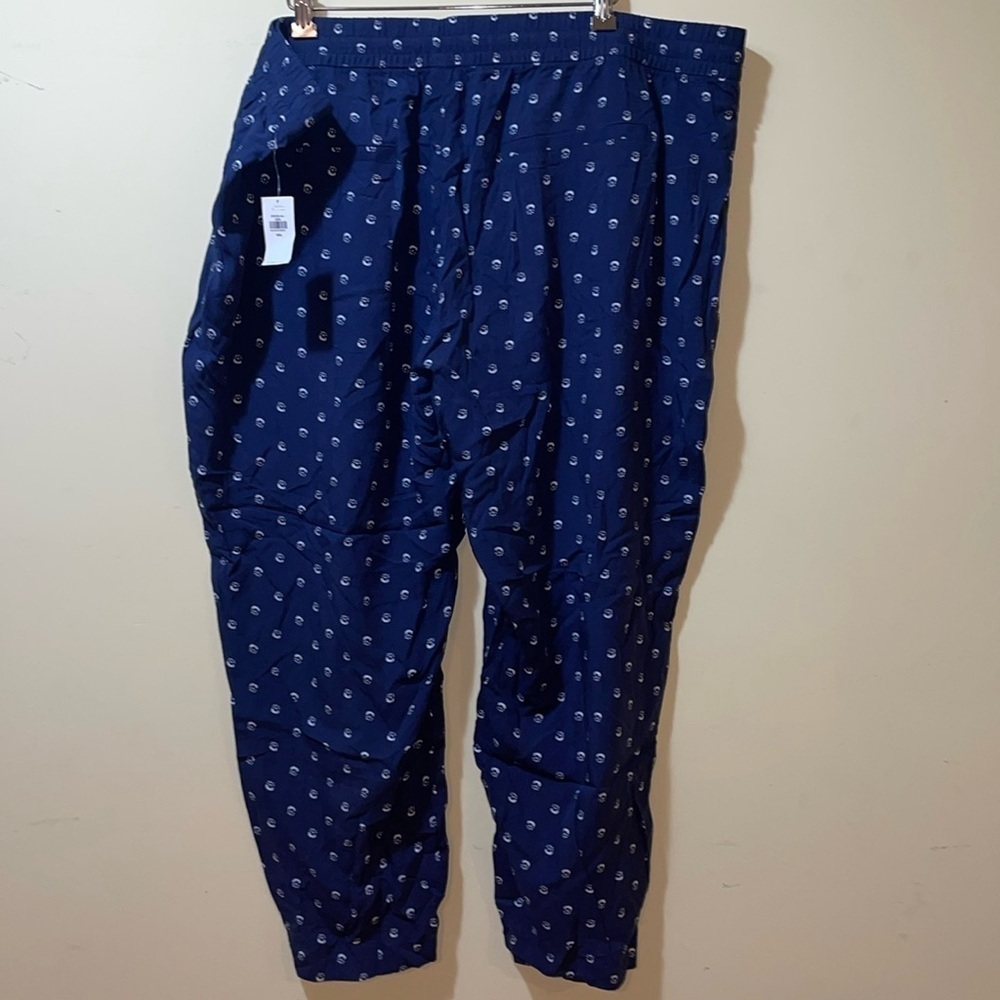 Women’s Old Navy Pants - Picture 5 of 6